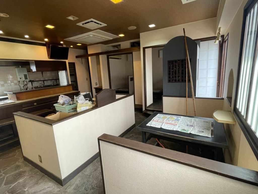 客席エリア - 障子・アーチ壁・ボックス席